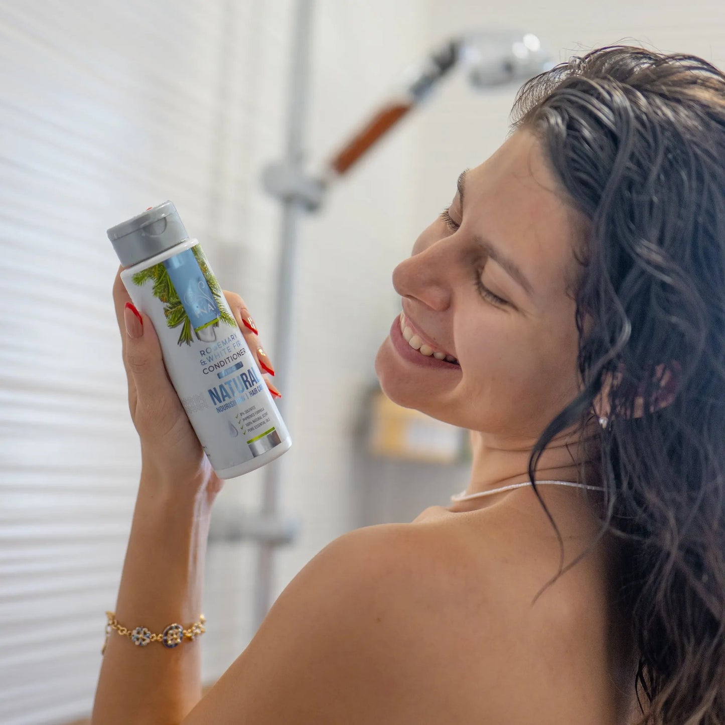 *LIQUIDATION* Après-Shampoing Naturel pour Soins Intensifs au Romarin et Épinette Blanche (250ml))